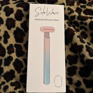 SolaWave Advanced Skincare Wand